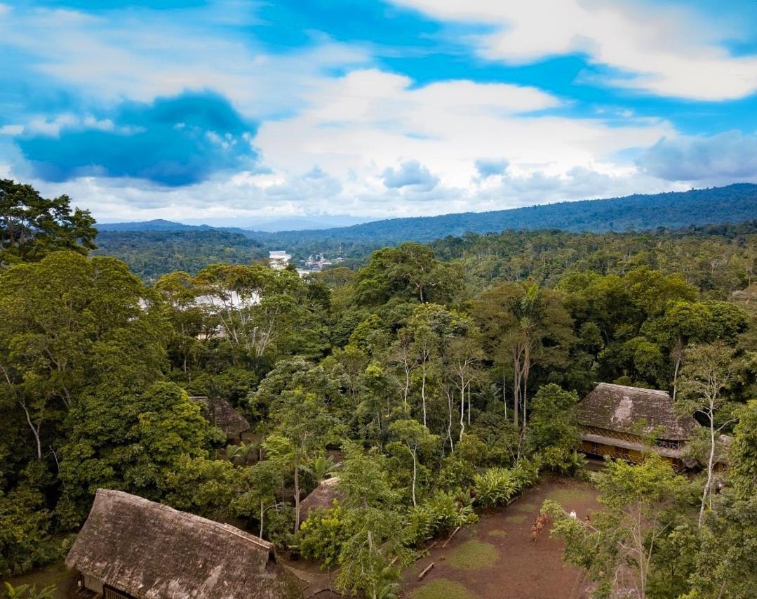Shipati Lodge Misahualli Bagian luar foto