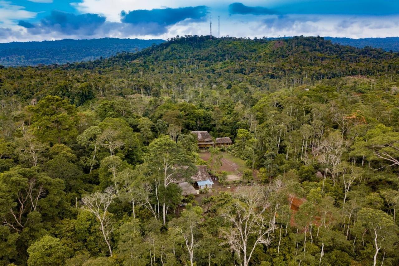 Shipati Lodge Misahualli Bagian luar foto