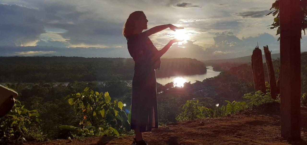 Shipati Lodge Misahualli Bagian luar foto