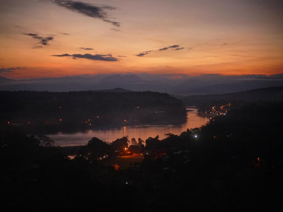 Shipati Lodge Misahualli Bagian luar foto